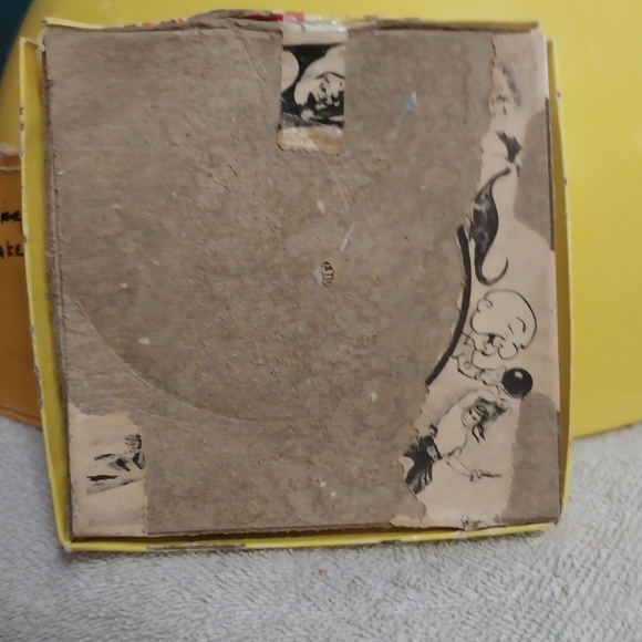 Vintage Sniffles Takes a Trip & Strawberry Shortcake Super 8 Movie Films - Picture 4 of 8